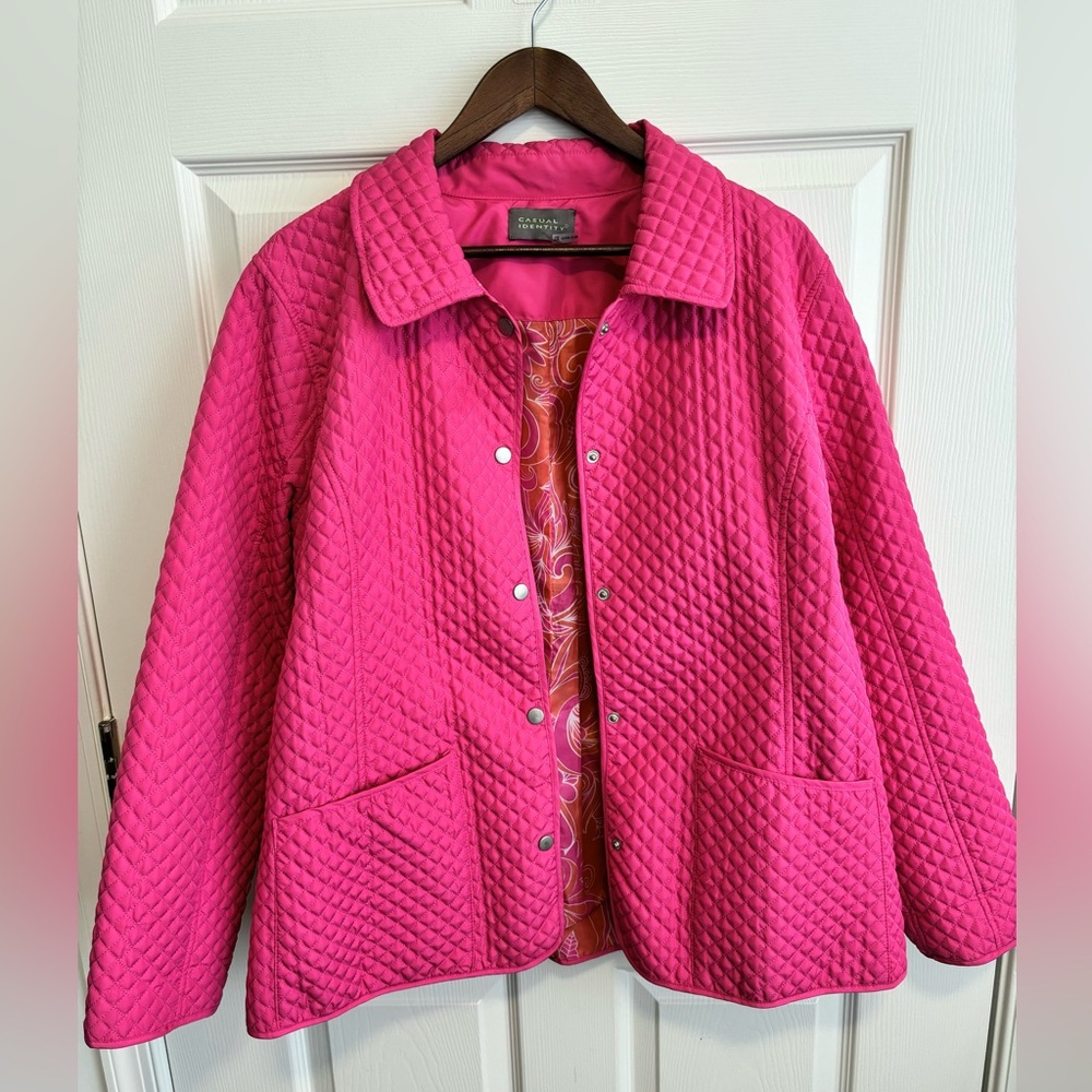 CASUAL IDENTITY PINK QUILTED SNAP FRONT LINED MID LENGTH CLASIC JACkET. SZ XL - Picture 6 of 12